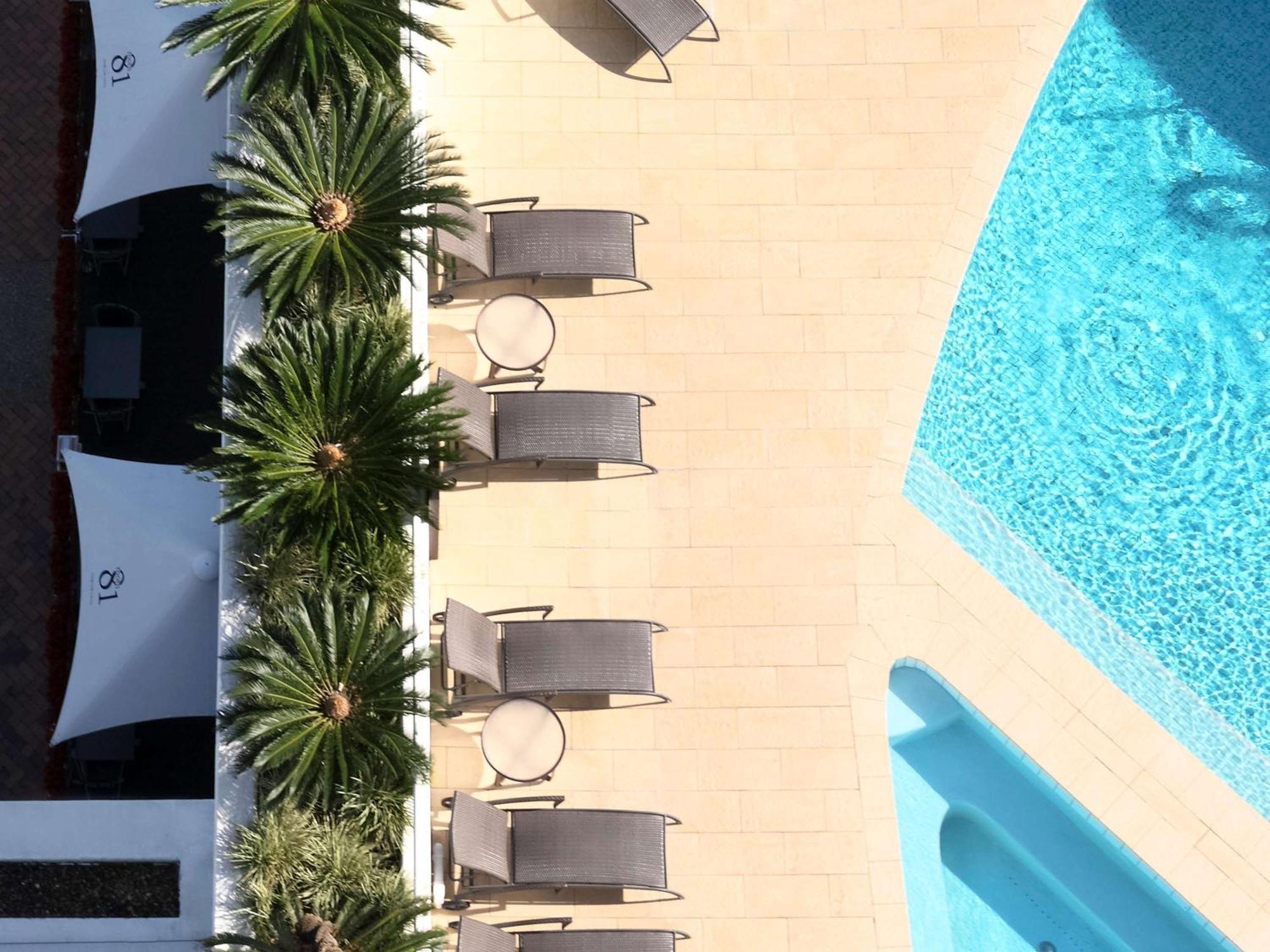 Sofitel Gold Coast Broadbeach מראה חיצוני תמונה The pool at the hotel