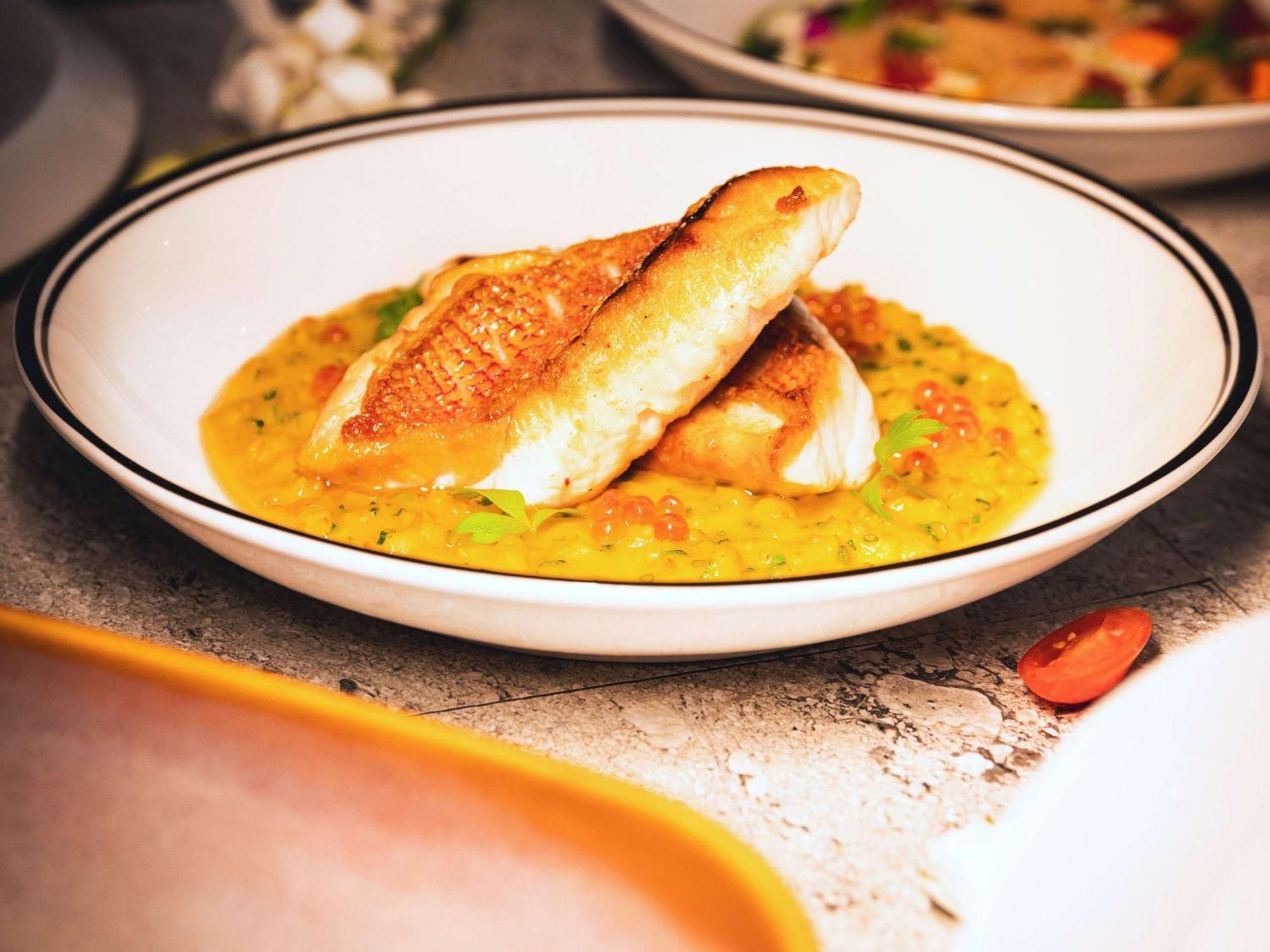 Sofitel Gold Coast Broadbeach מראה חיצוני תמונה A plate of halwa puri